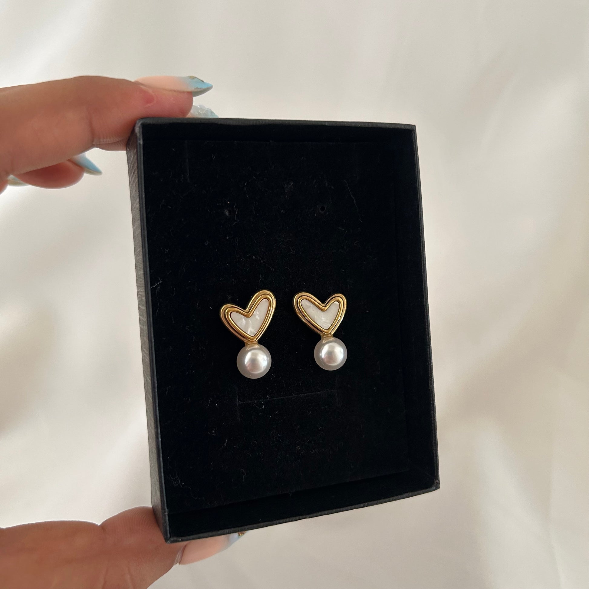 Cute Pearl Heart Drop Earrings