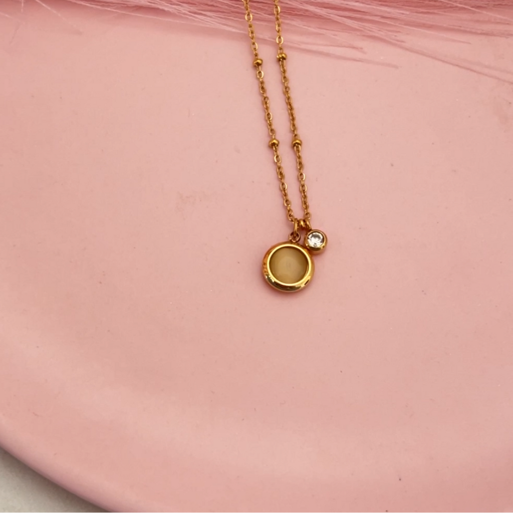 NudeStone Necklace