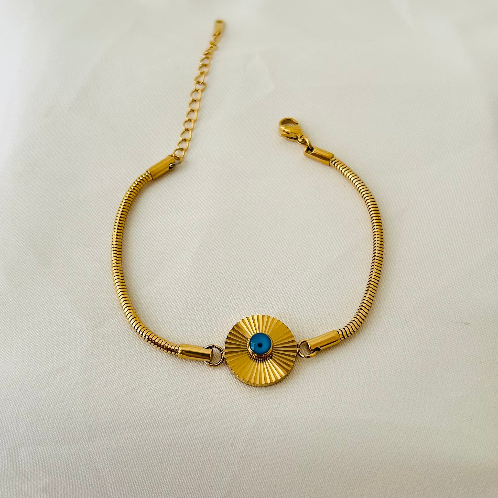 Sleek Evil Eye Chain Bracelet