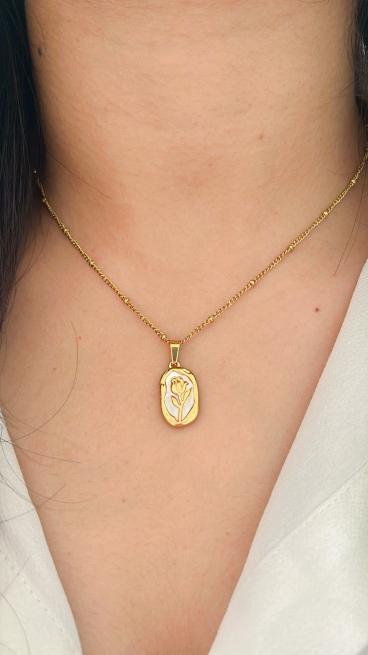 Rose Aura Necklace