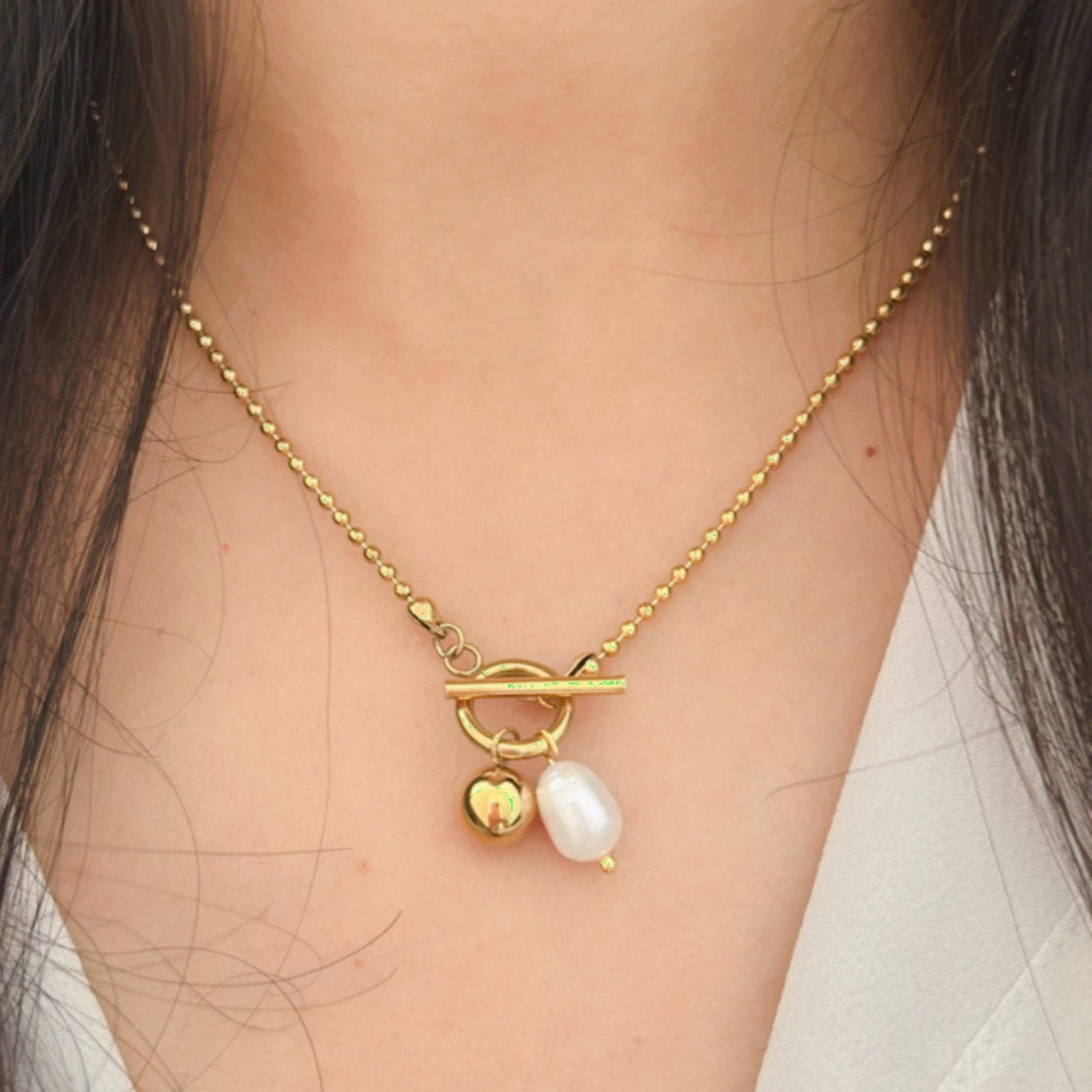 Eterna Pearl Necklace