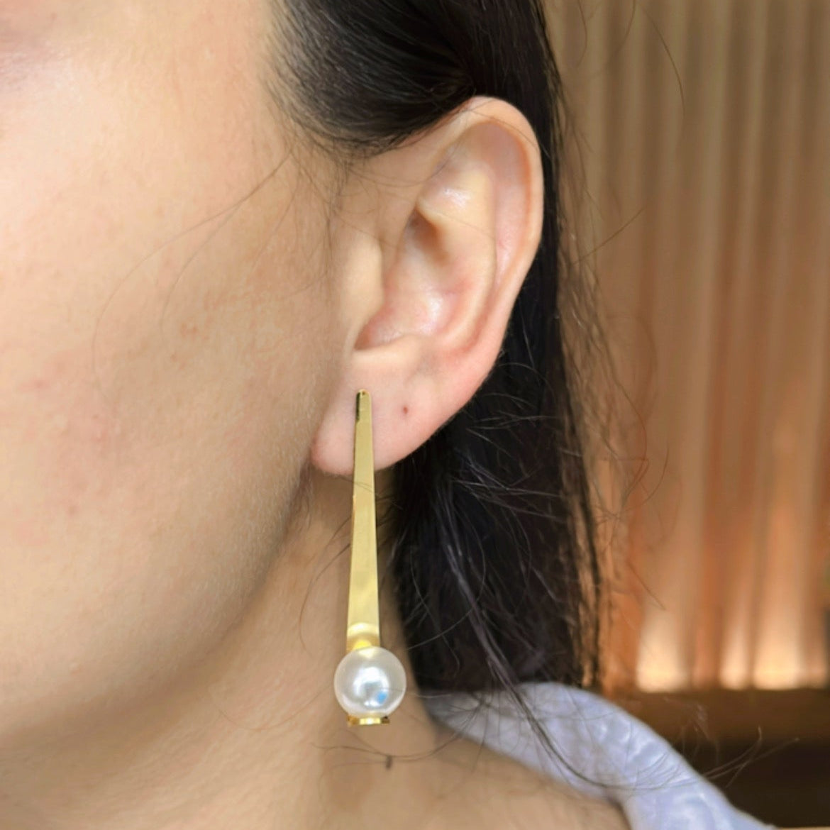 Long pearl dangler