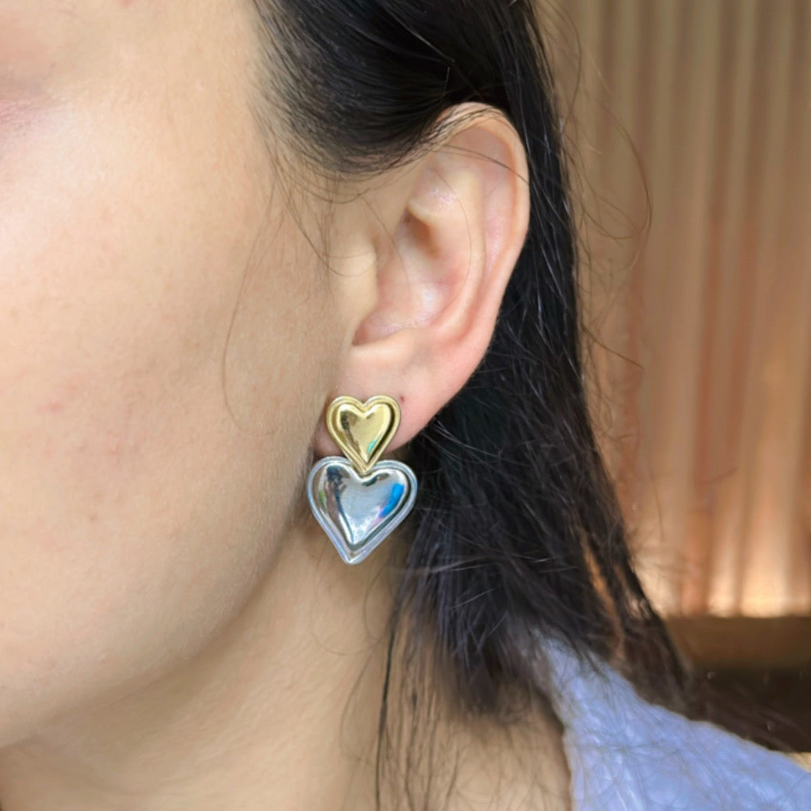 Dual tone hearts earings