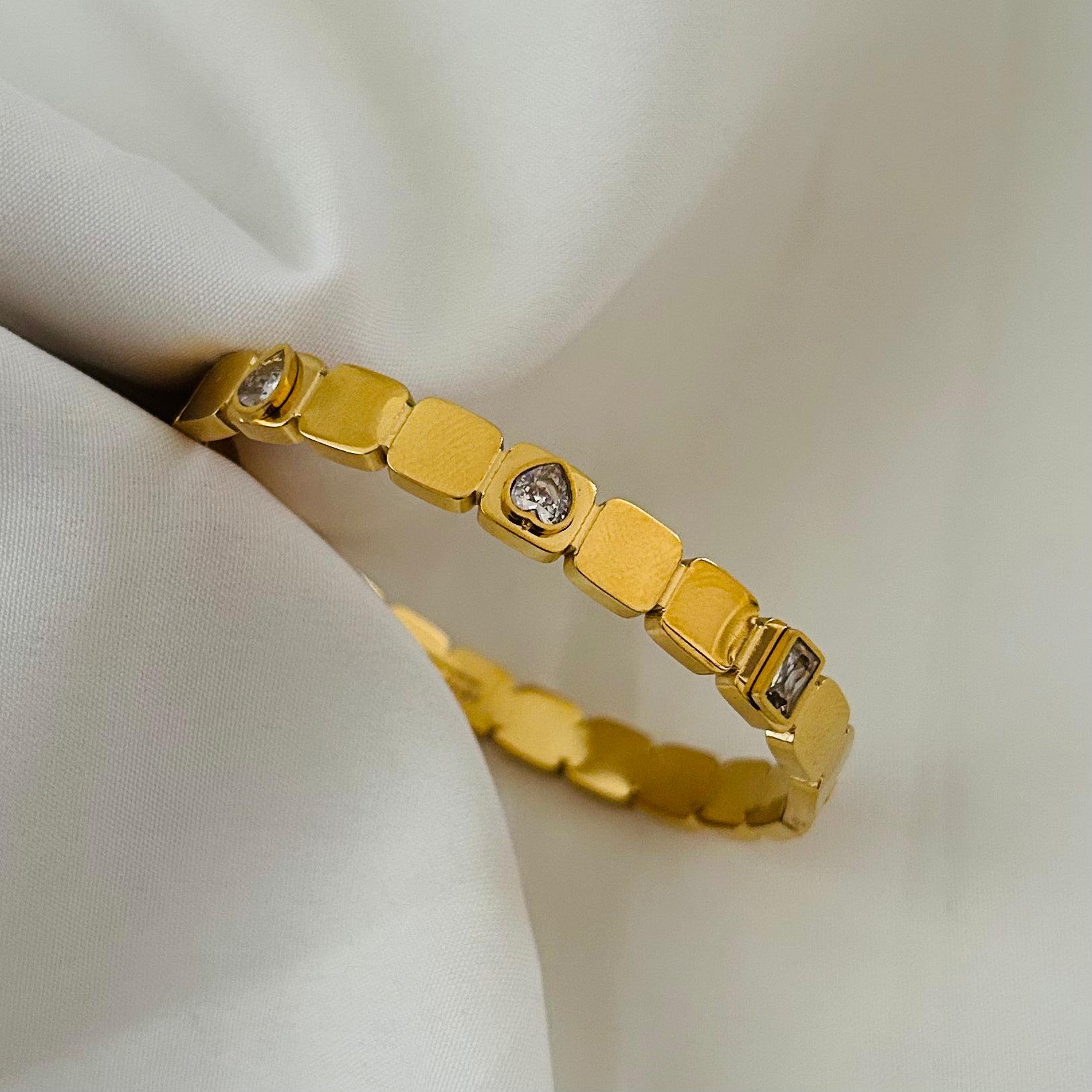 Link Crystal Bracelet