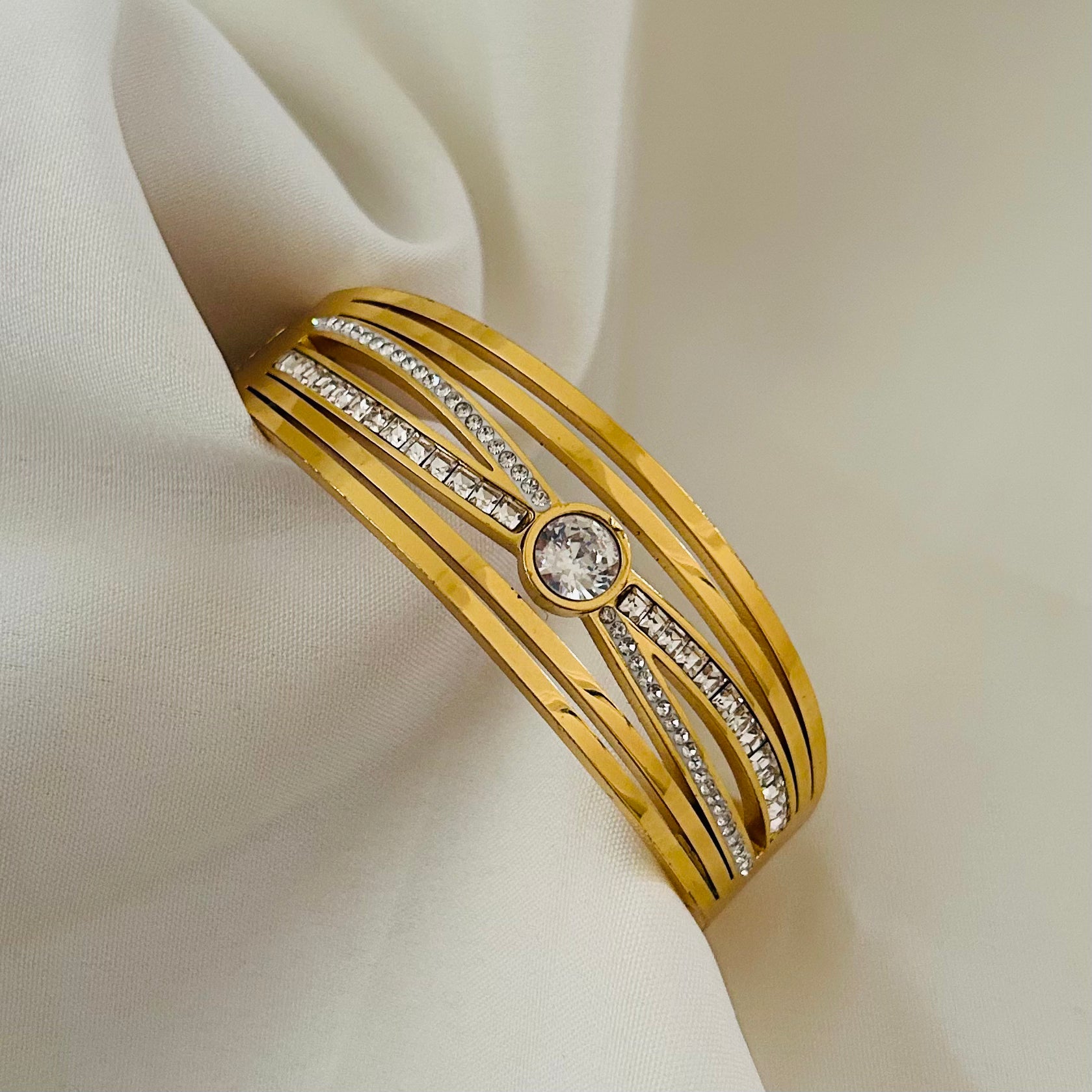 Classic Round Crystal Bangle Bracelet