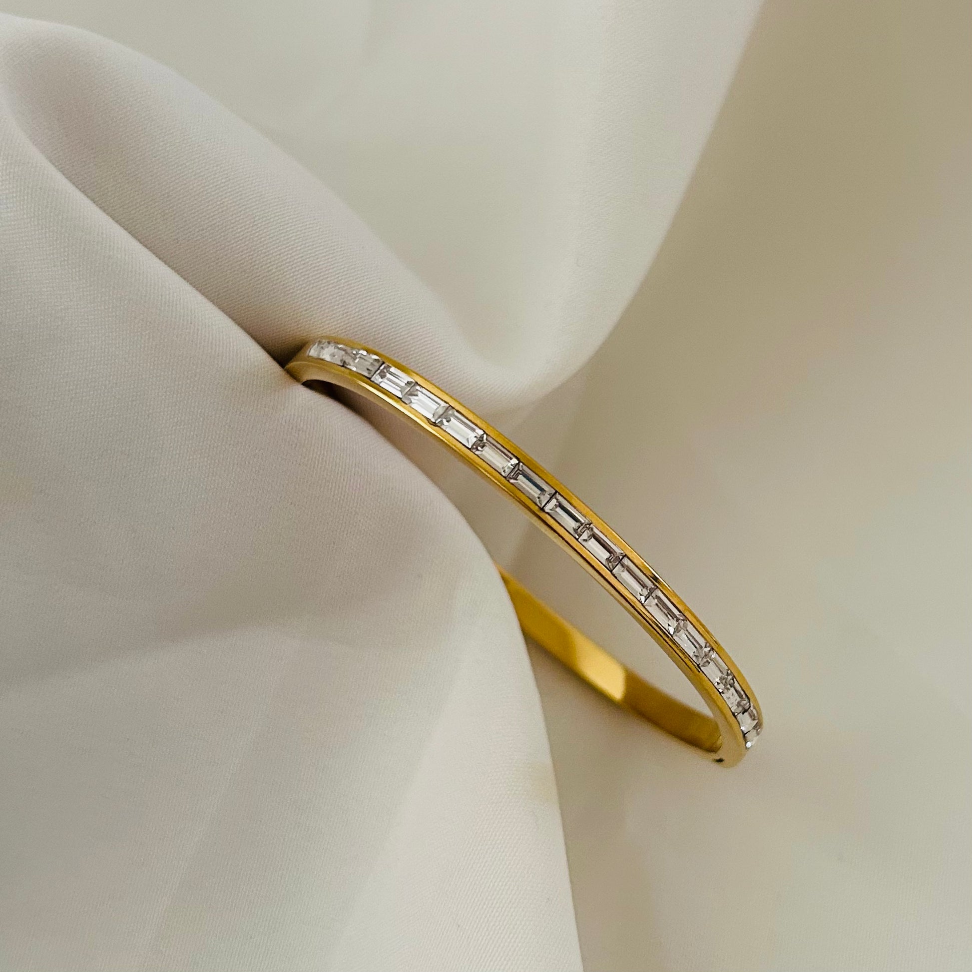 Slim Diamond Line Bangle