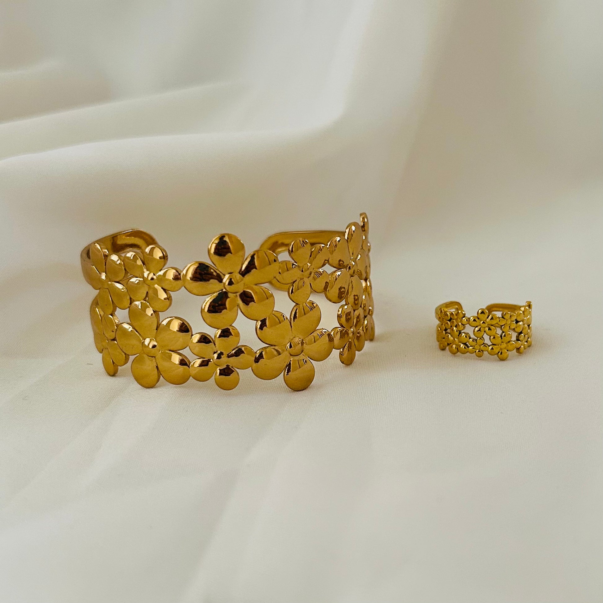 Floral Garden Cuff Set