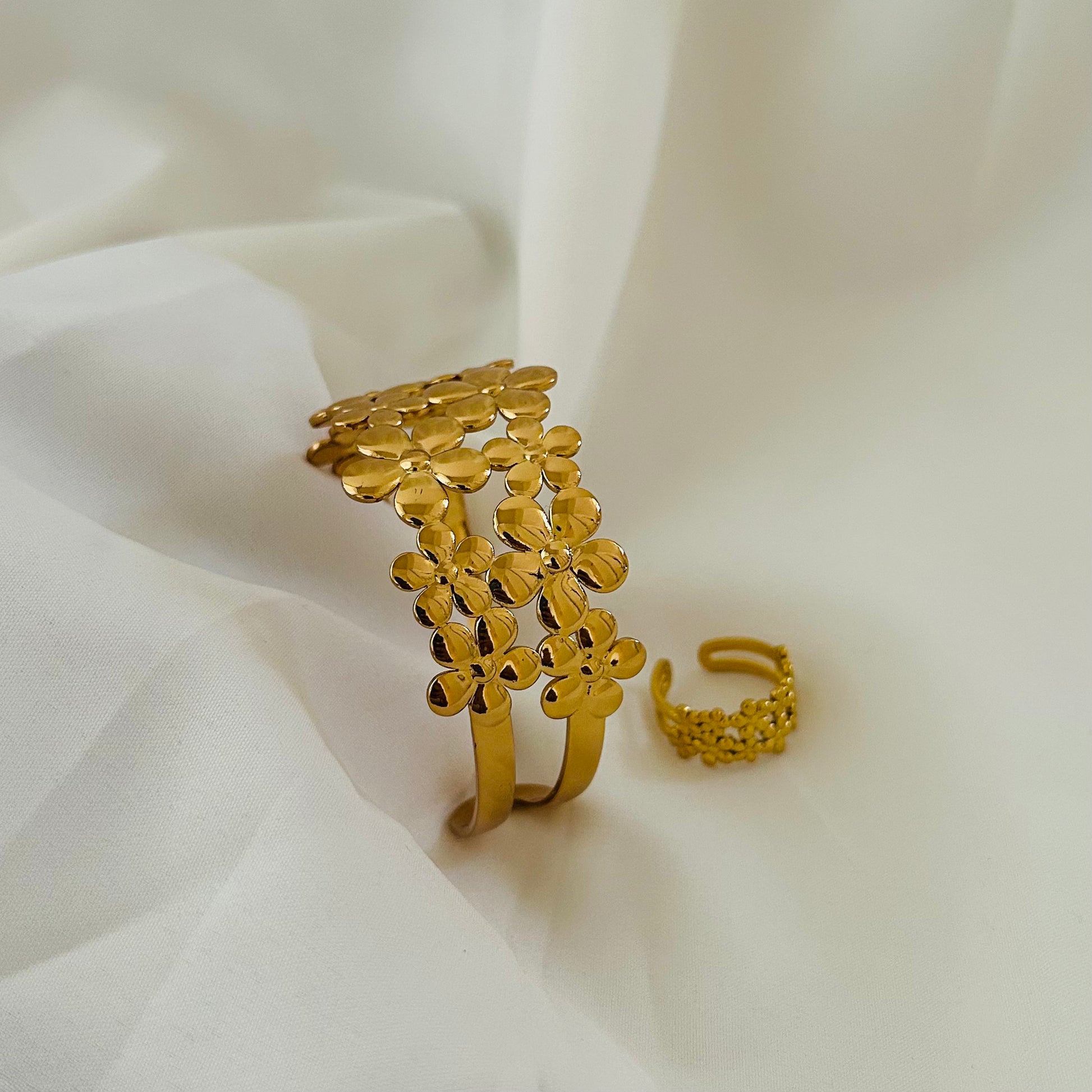 Floral Garden Cuff Set