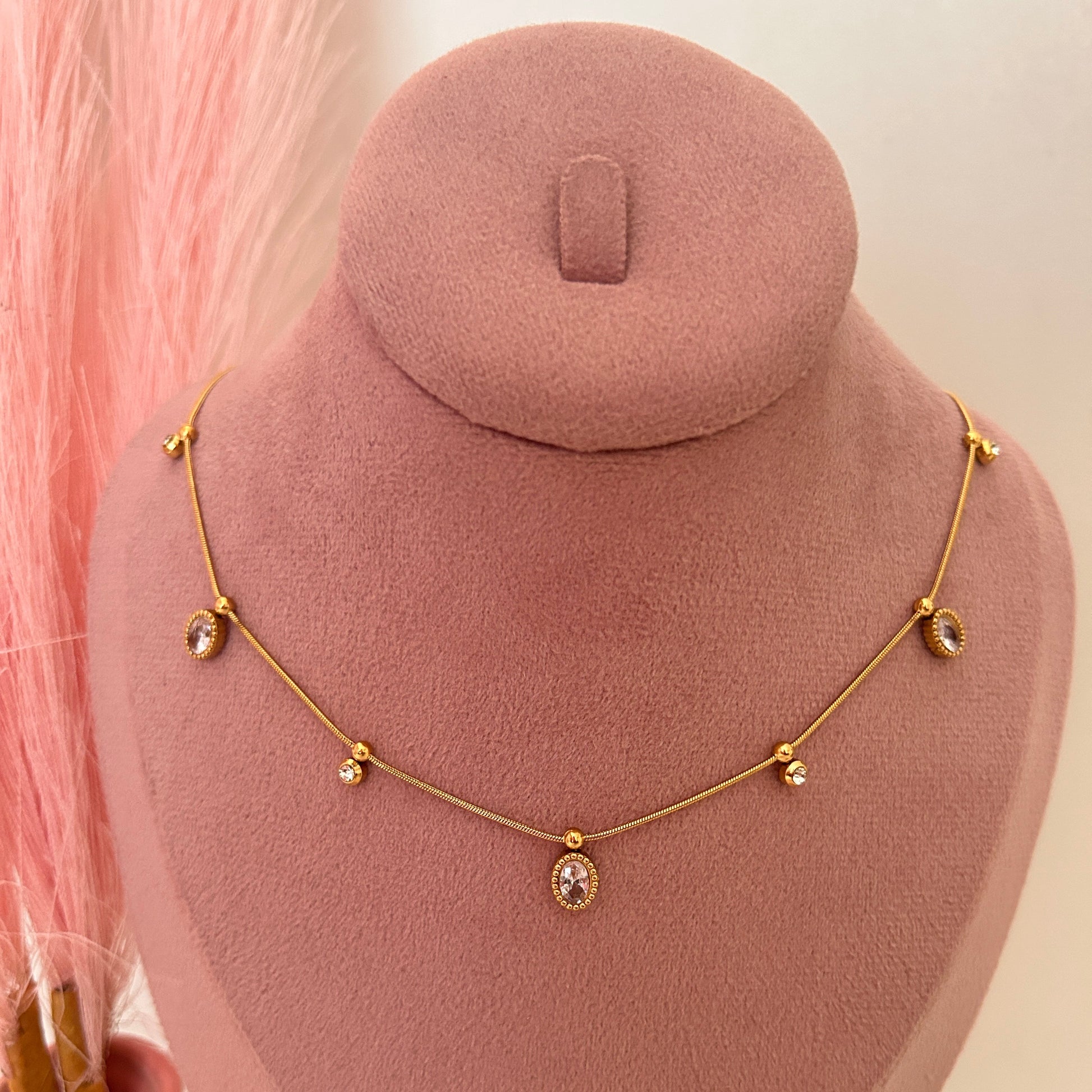 White Dew Charm Necklace