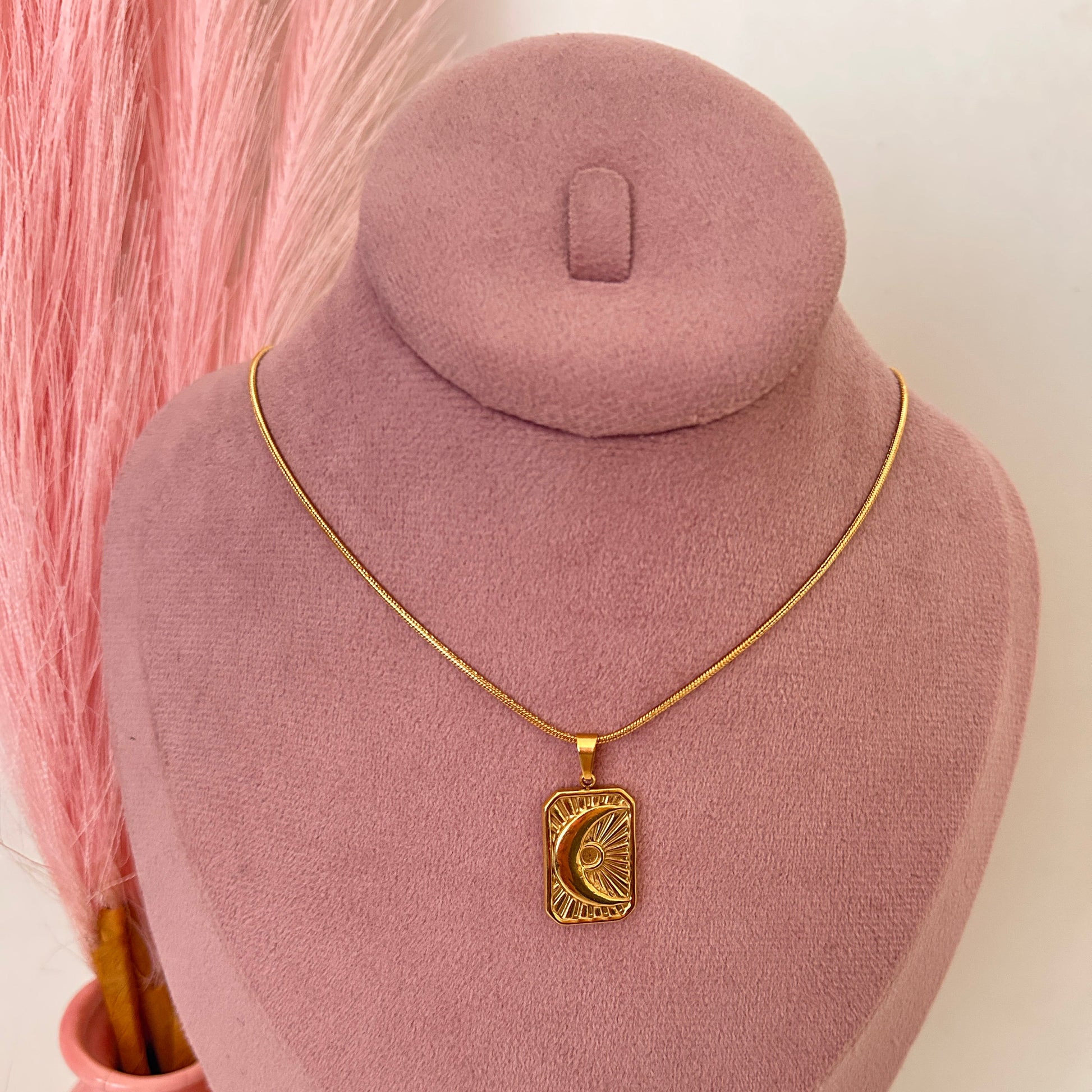 Sunbeam Pendant Necklace