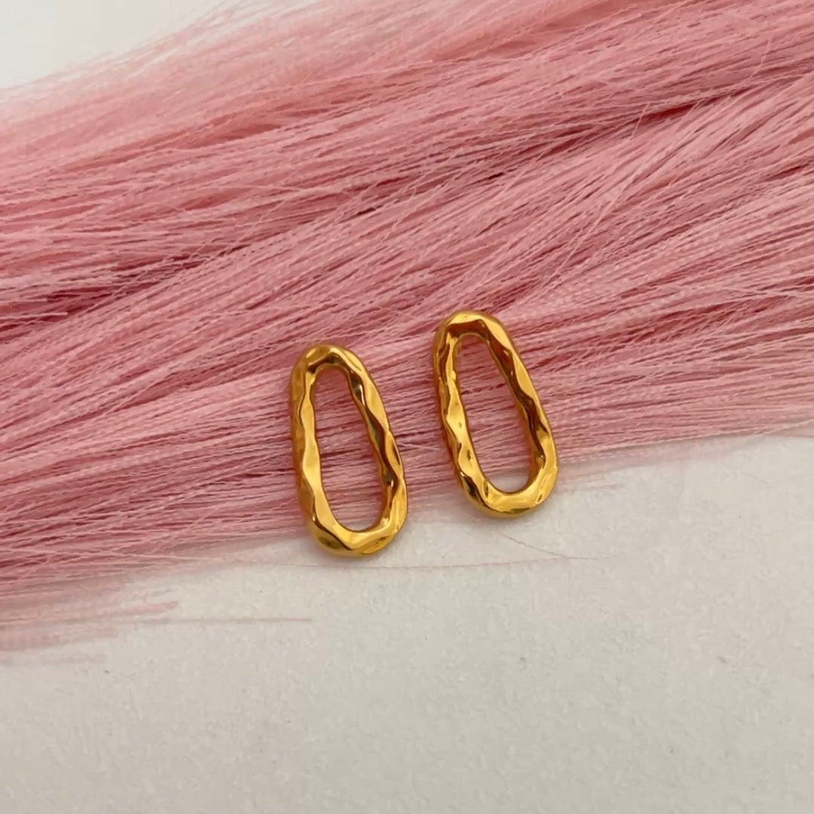 Textured Oval Stud Earrings