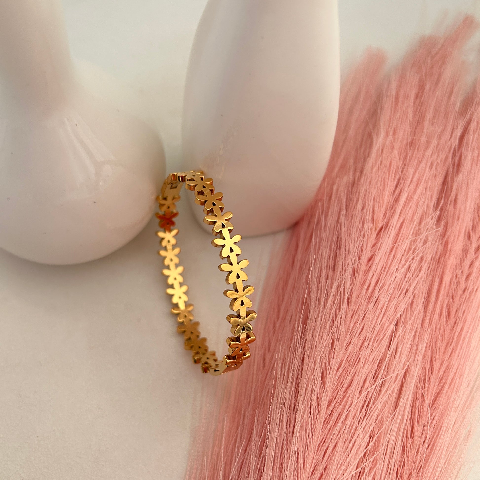 Bloom Line Bangle Bracelet