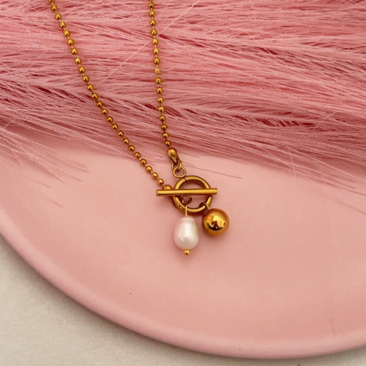Eterna Pearl Necklace