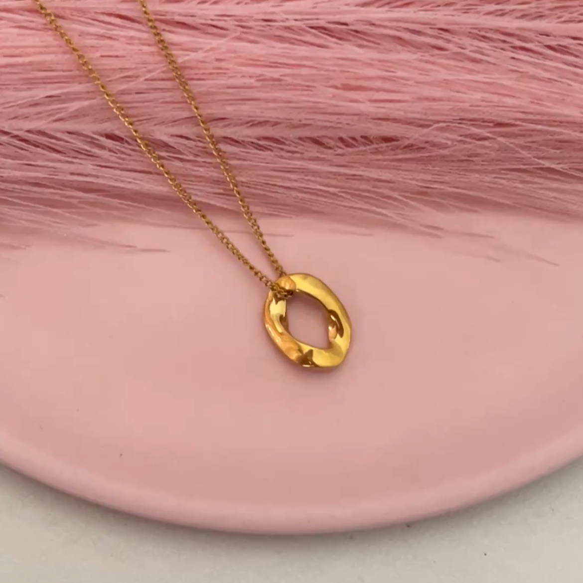 Oval Essence Necklace