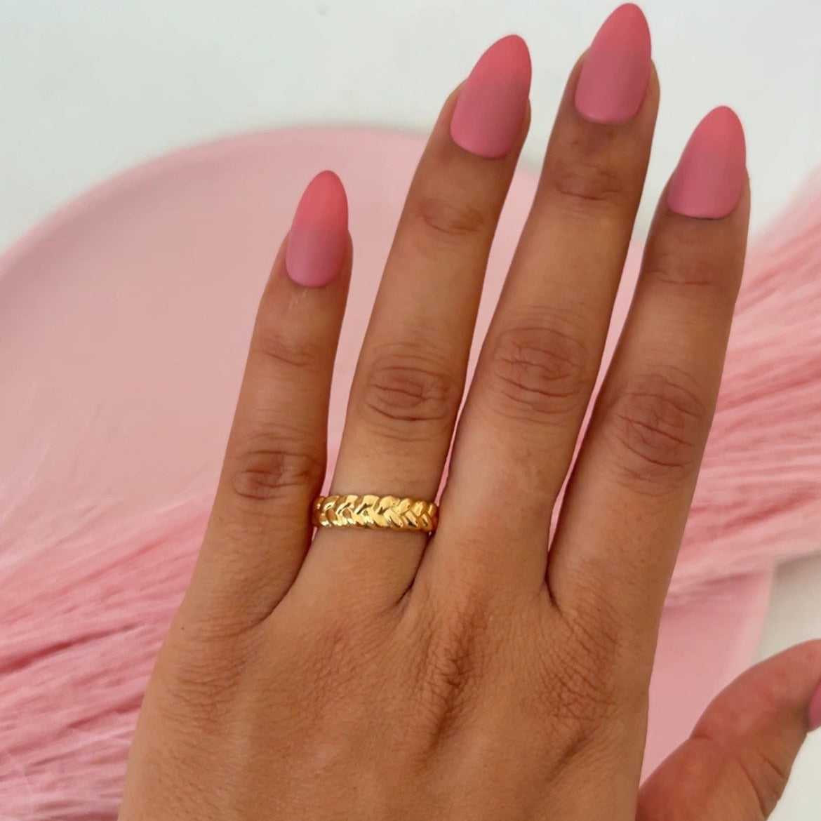 TwistAura Ring