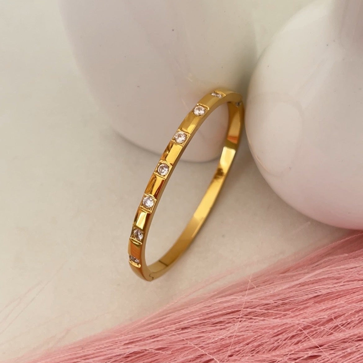 Alterna Gleam Bracelet
