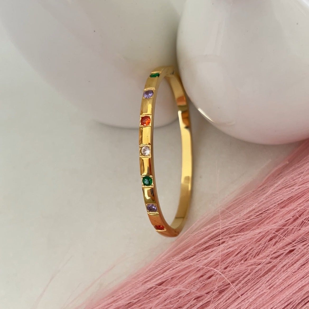 Prismatic Gleam Bracelet