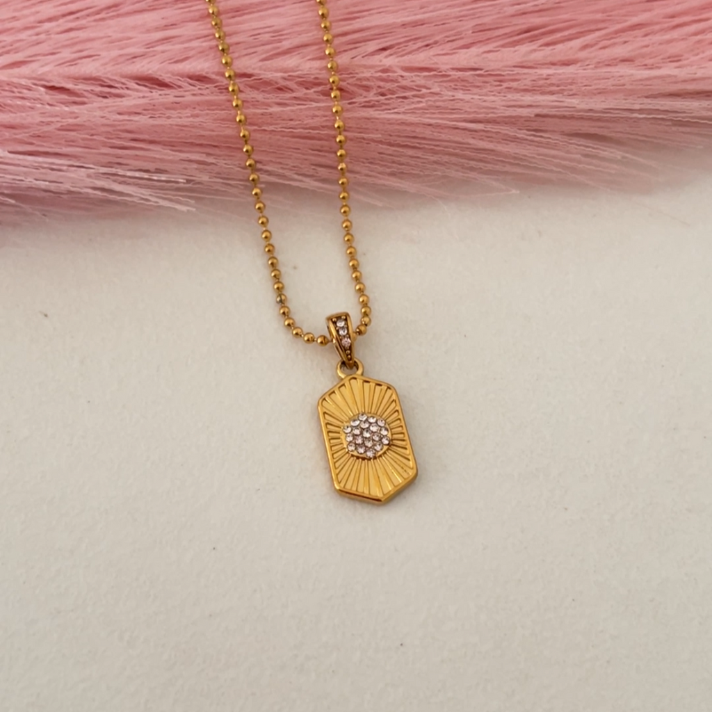 Eternal Gleam Necklace