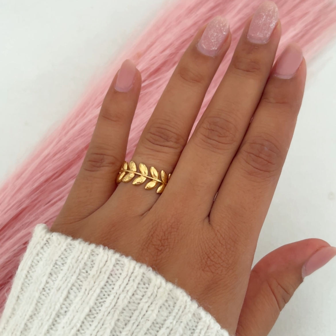 Leaf Line Ring