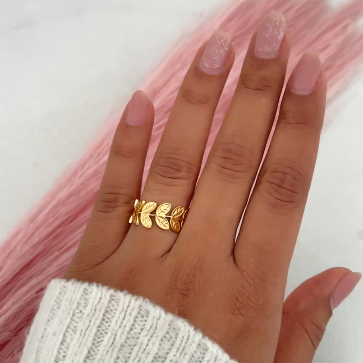 Fresh Leaf Trail Ring