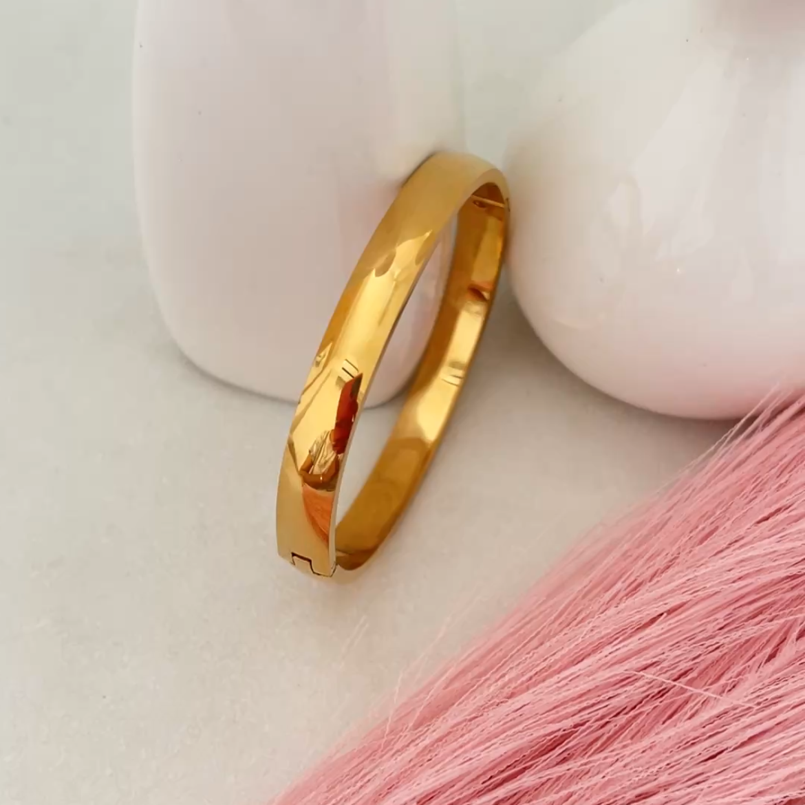 Golden Glow Bangle Bracelet