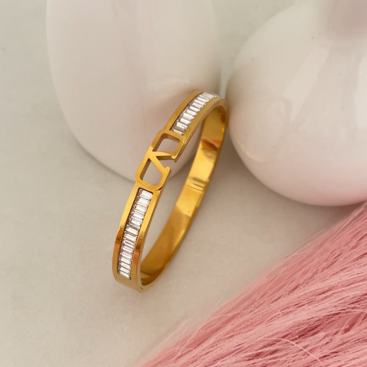 Sparkline Stud Bangle Bracelet