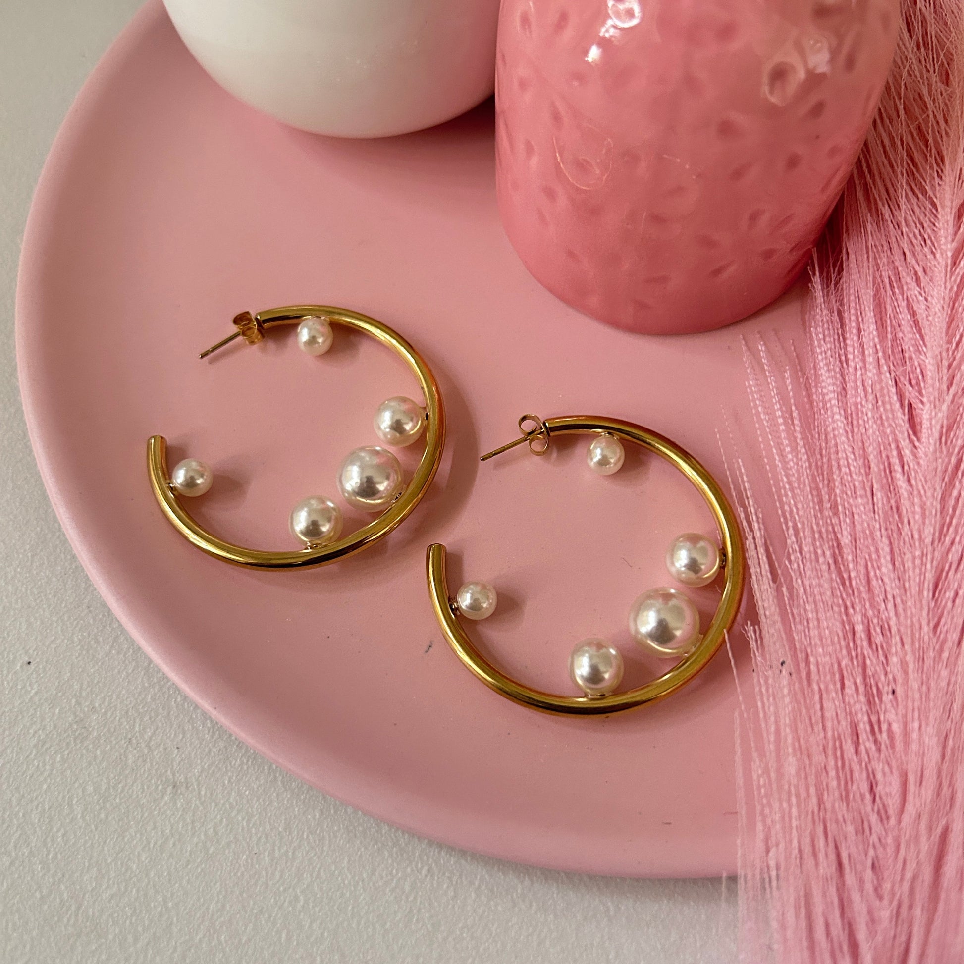 Pearly big round hoops