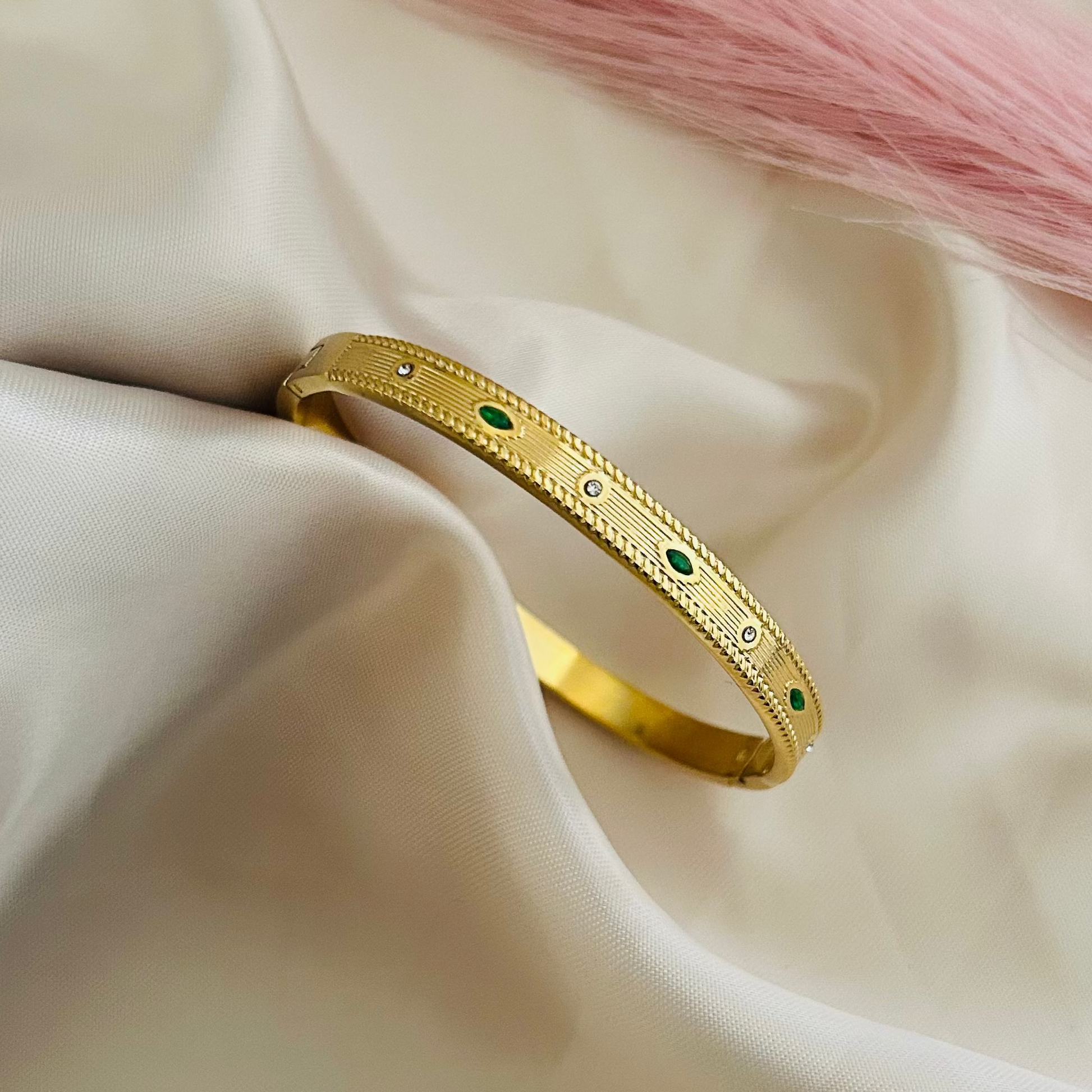 Emerald Spark Diamond Bracelet