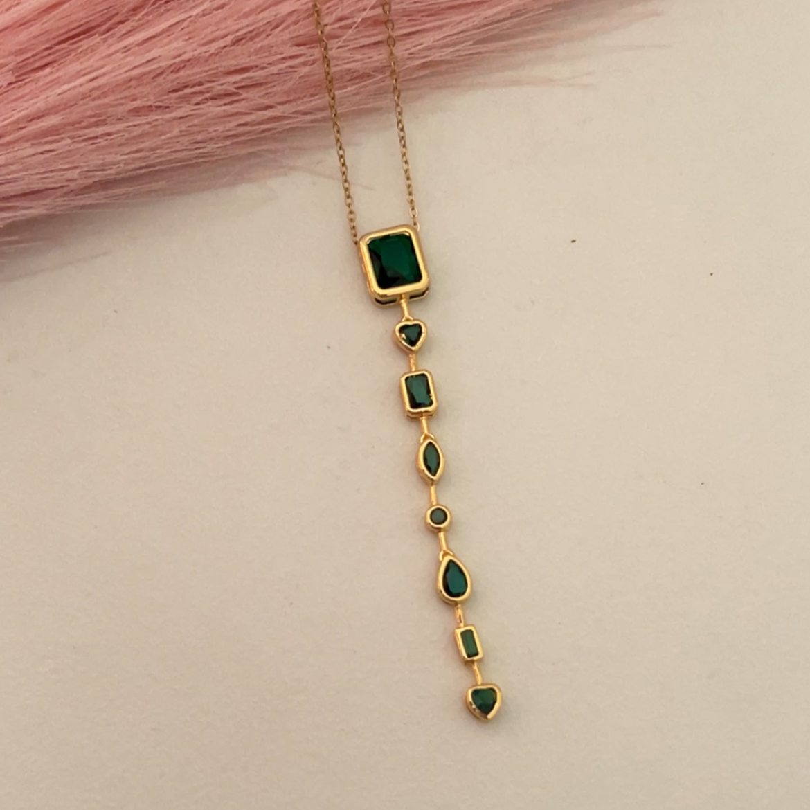 Green Aura Dangling Necklace