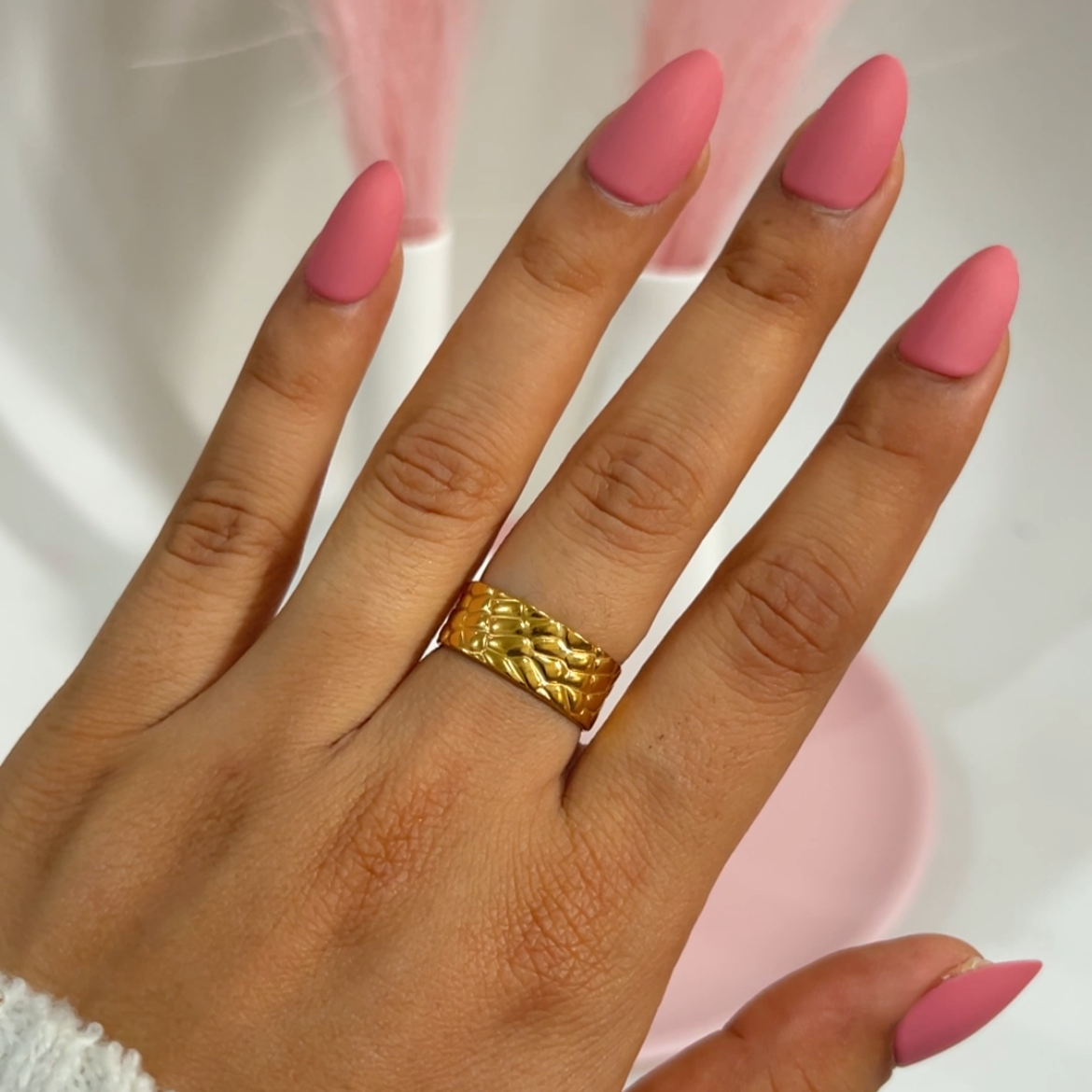 Textura Band Ring