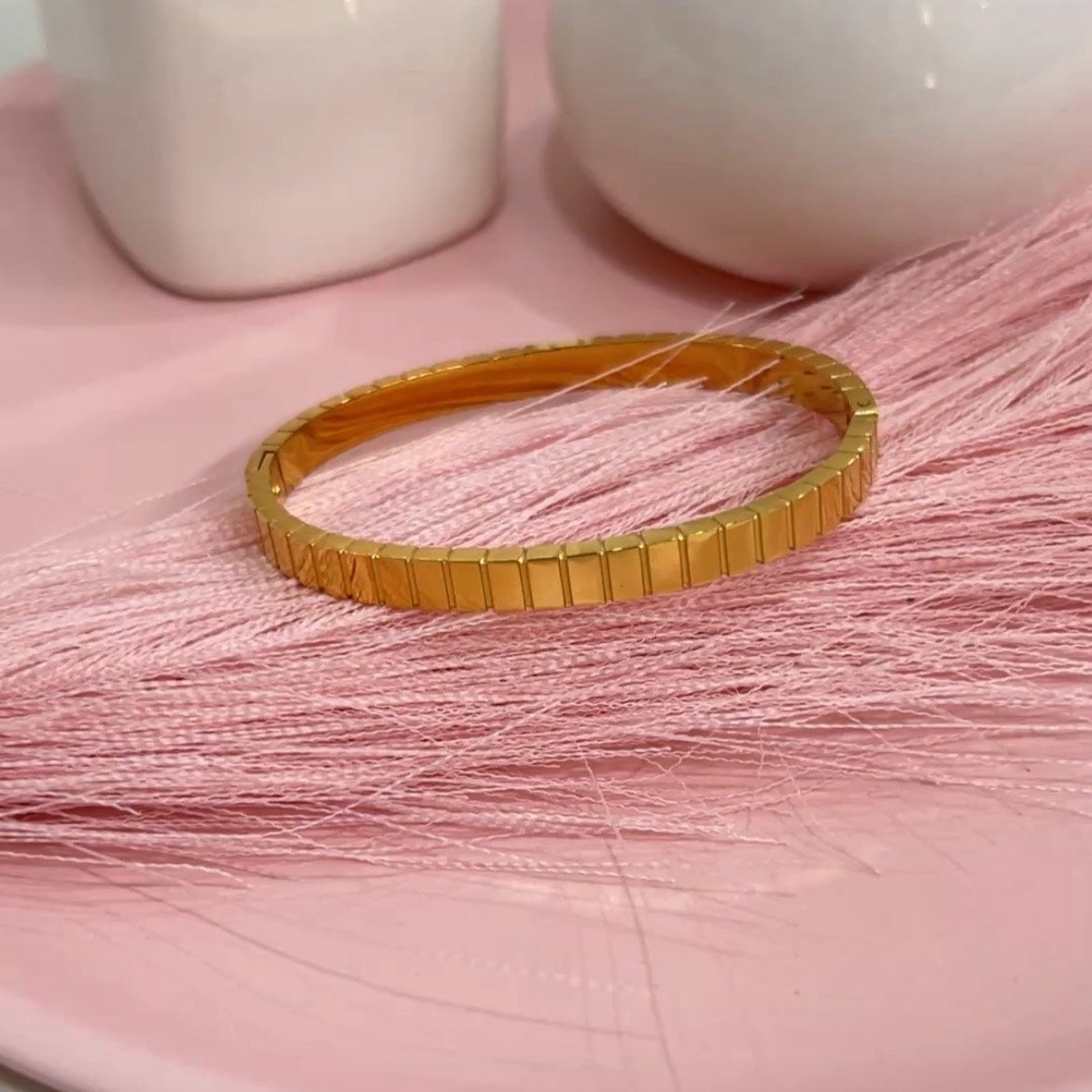 Plain Sleek Bracelet