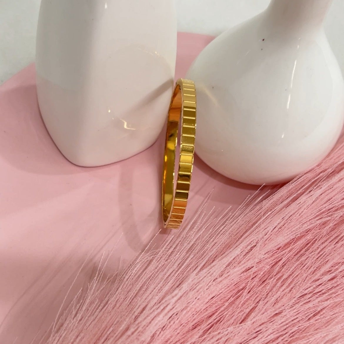 Plain Sleek Bracelet