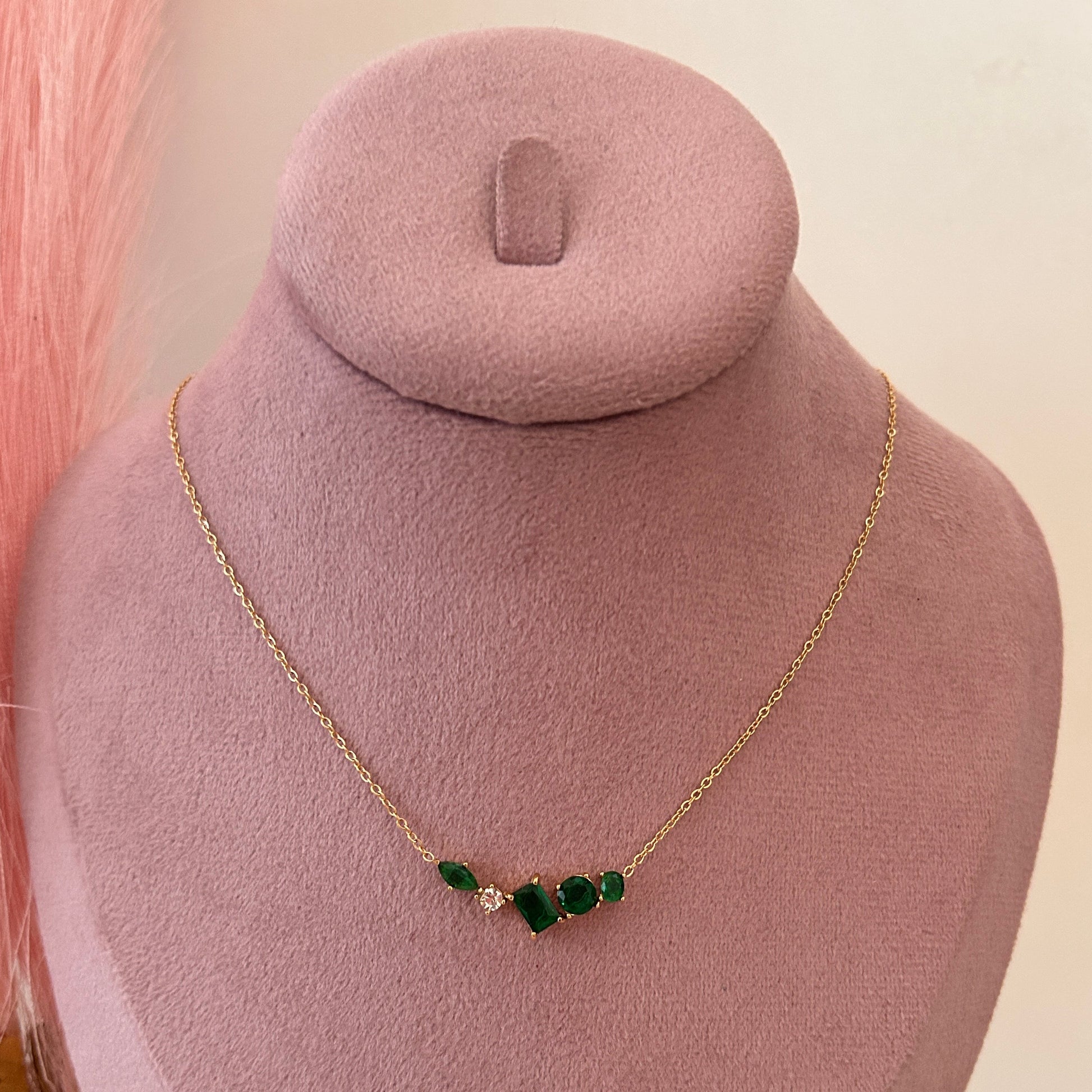 Green Gleam Necklace