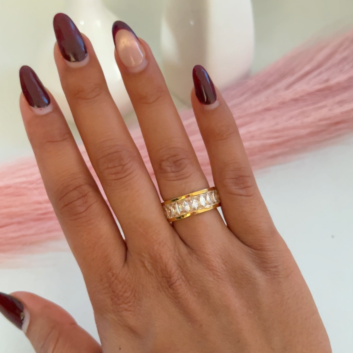 Regal Rectangle Ring