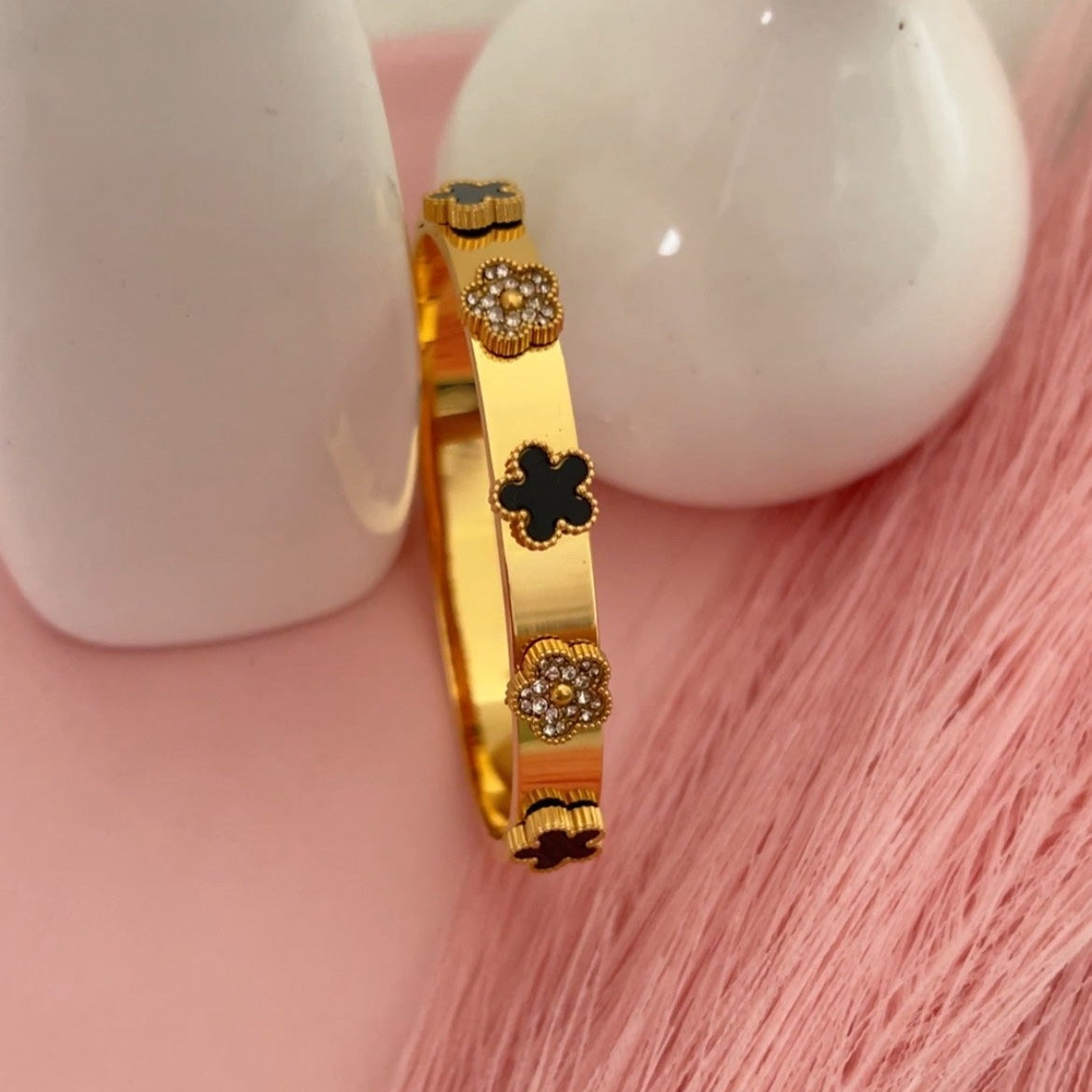 Midnight Clover Bracelet