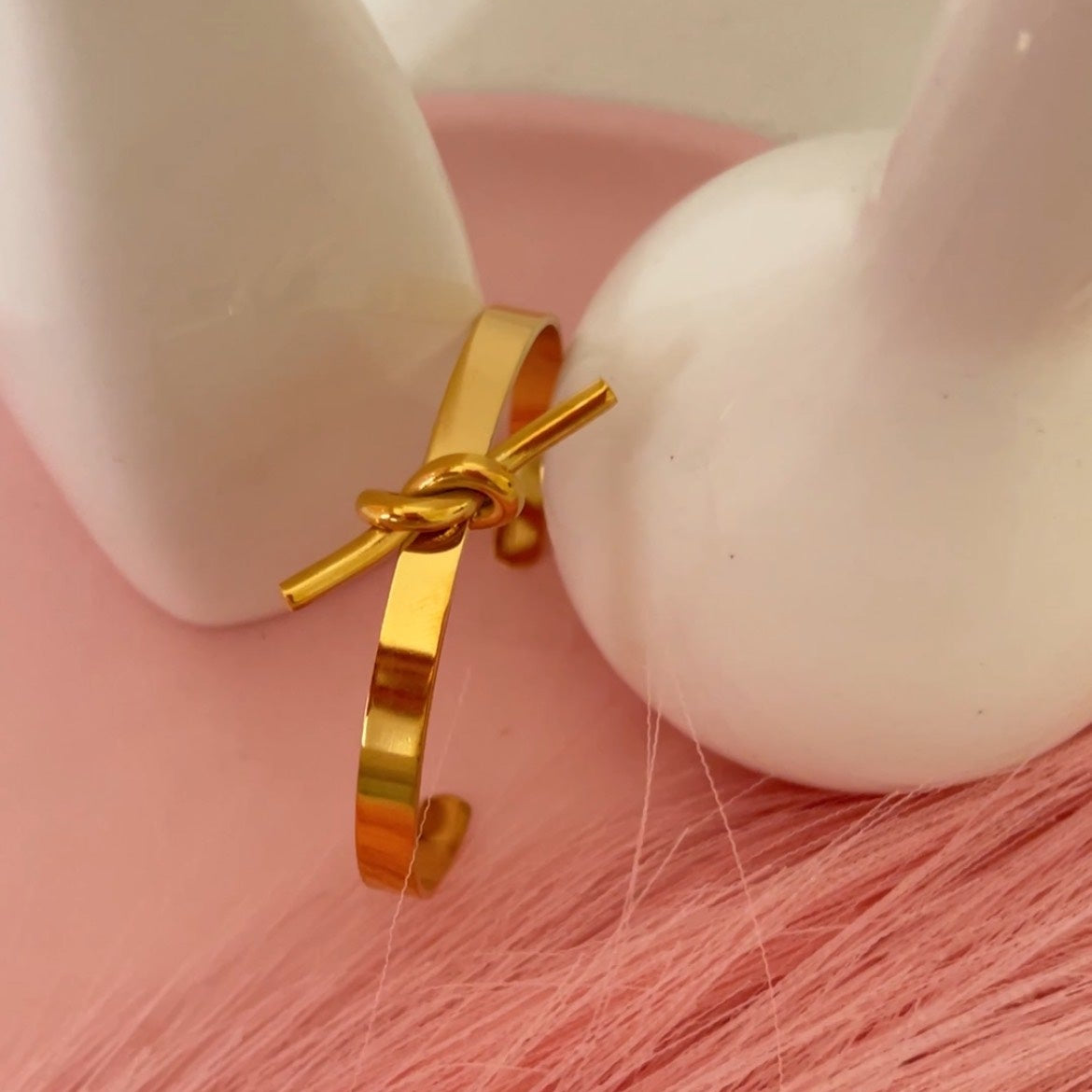 LoveKnot Bracelet
