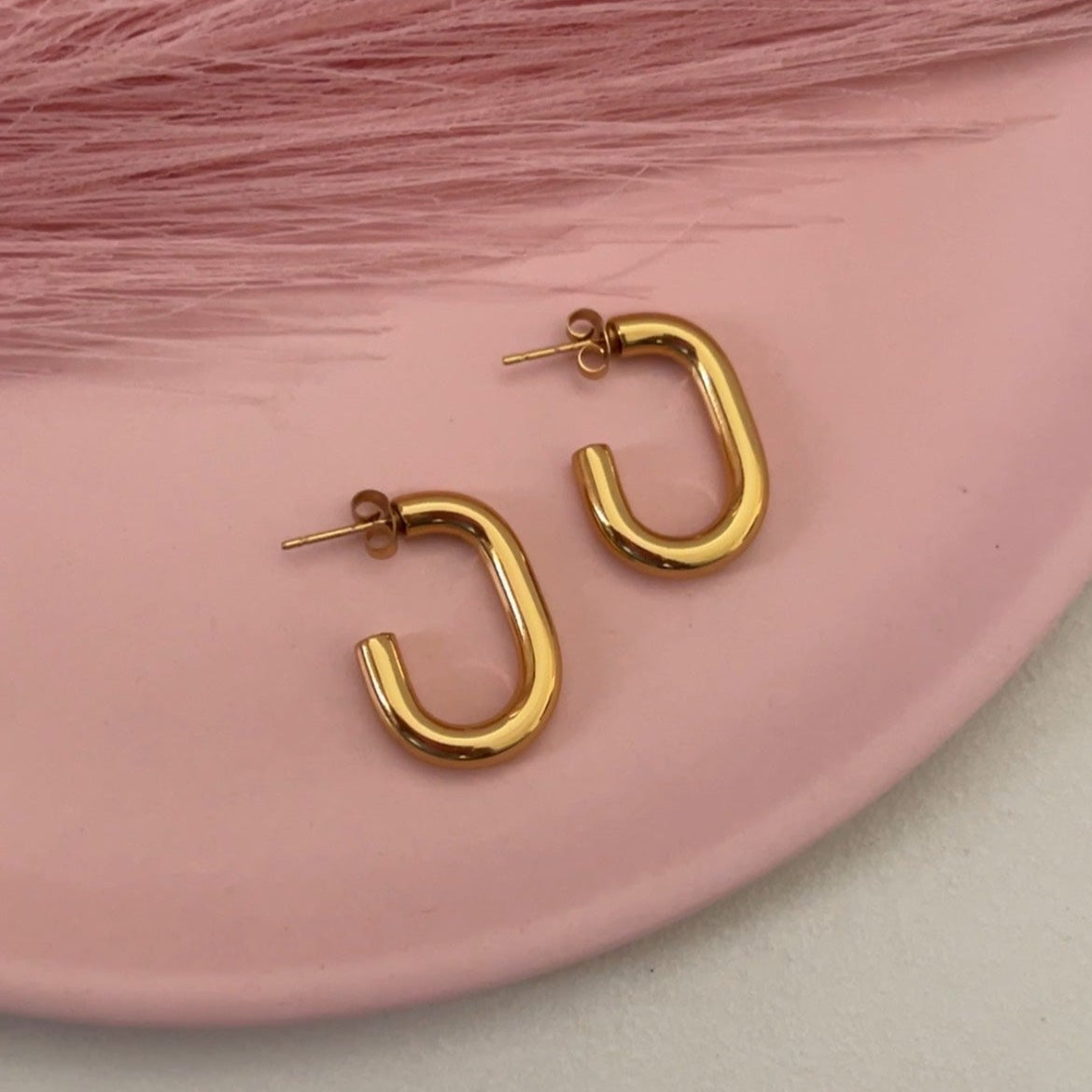 DewOval Hoops